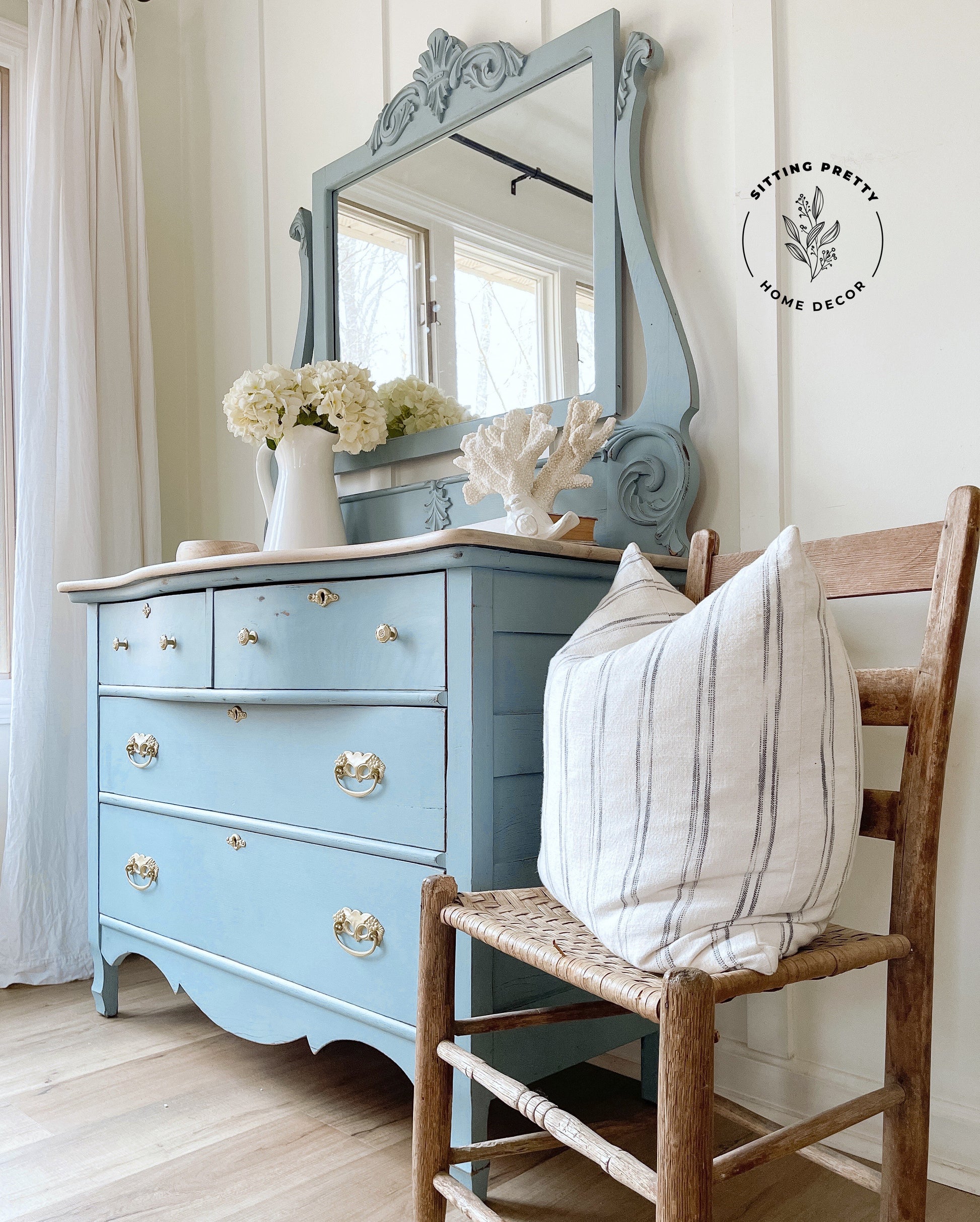 Little Bluebird Chalk Style Paint for Furniture, Home Decor, DIY, Cabinets, Crafts Eco-Friendly All-In-One Paint
