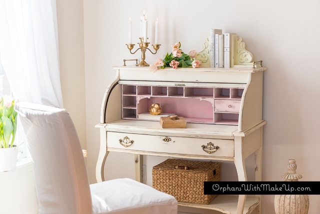 Top Picks of the Month: April #DIY #furniturepainting #bestofthebest #monthlyfeature - www.countrychicpaint.com/blog