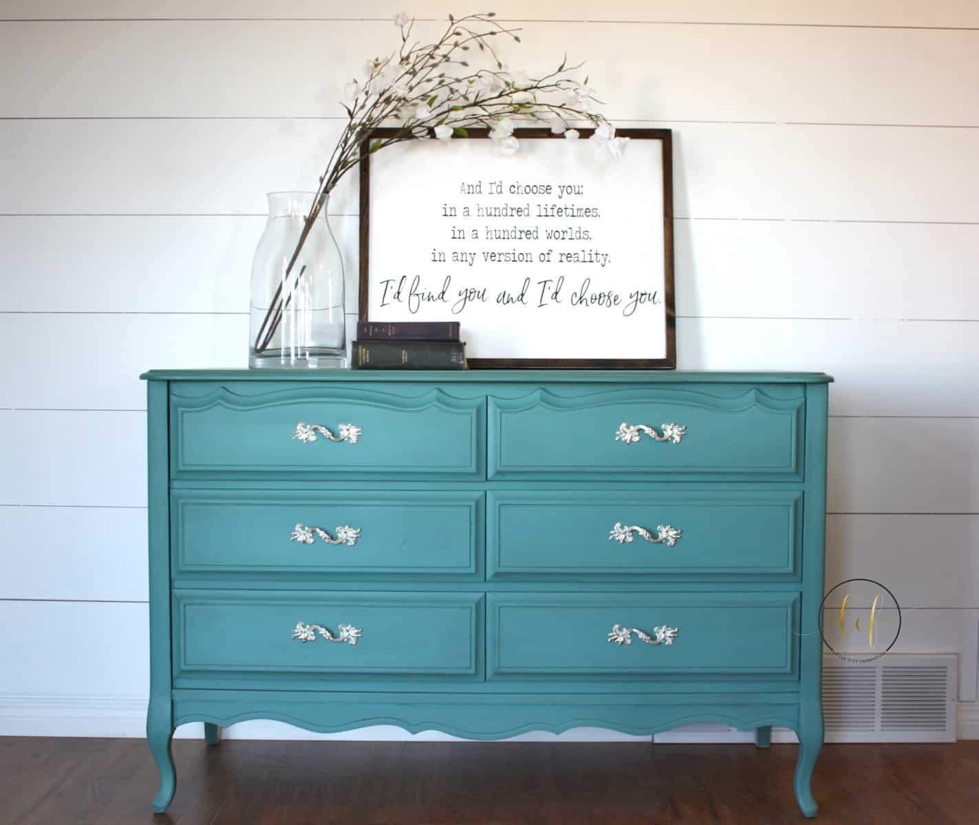 Bright, Bold, and Beautiful #DIY #furniturepaint #paintedfurniture #chalkpaint #turquoise #teal #bliss #blue #dresser #bedroom #countrychicpaint - blog.countrychicpaint.com