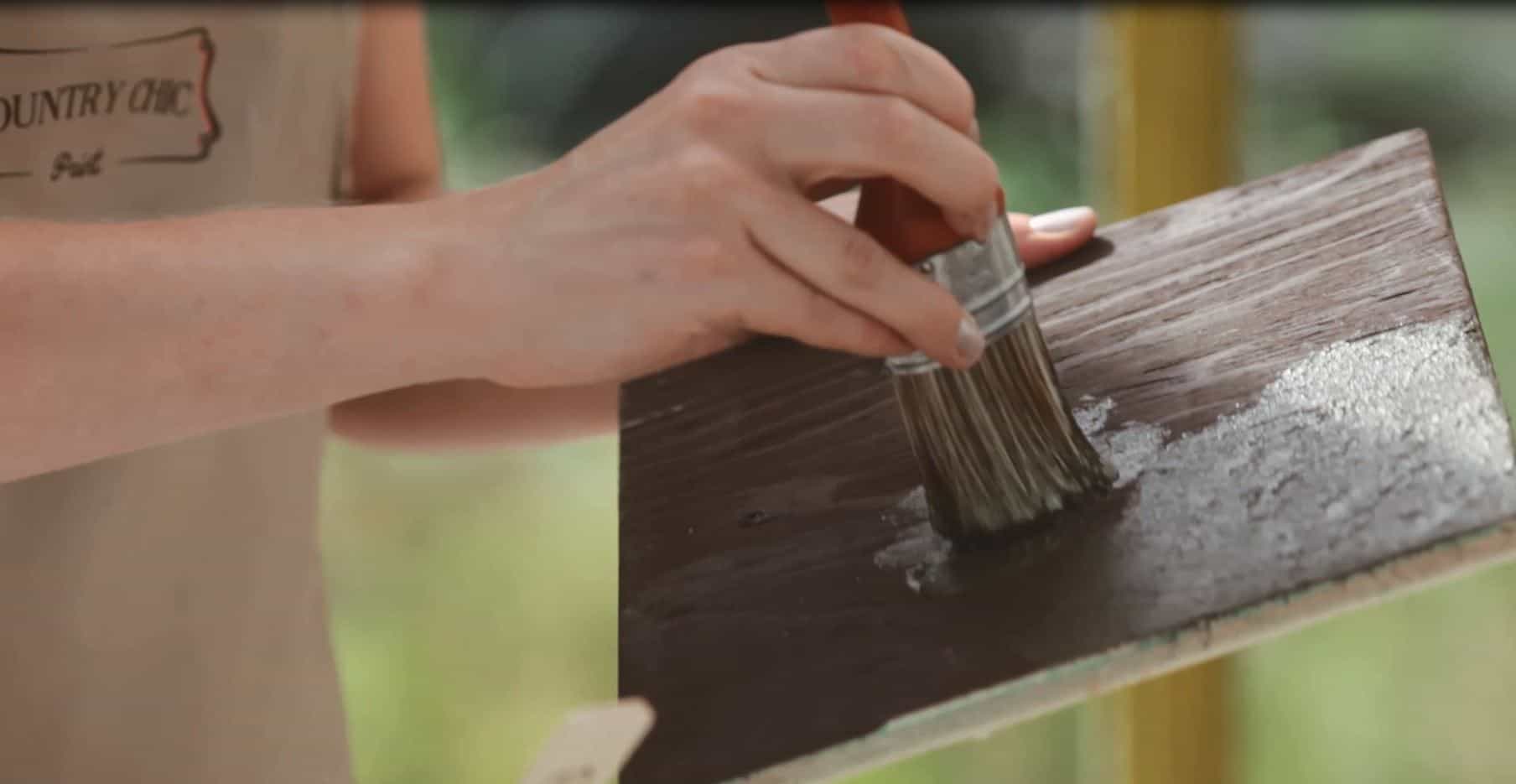 How To Create a Faux Oxidized Copper Finish with Country Chic Paint #DIY #furniturepaint #paintedfurniture #homedecor #howto #tutorial #video #techniques #oxidizedcopper #copper #fauxfinish #metallic - blog.countrychicpaint.com