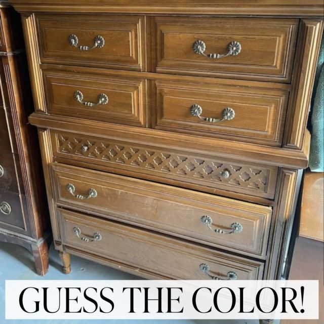LEAVE A COMMMENT to tell us which Country Chic Paint color you think this piece will be painted in!

Come back tomorrow to see the final reveal 😲

Vintage Refined 
.
.
.
.
.
.
.
.
.
.
#countrychicpaint #ccp #furnitureflip #furnituremakeover #furniturerestoration #paintedfurniture #chalkpaint #furniturepaint