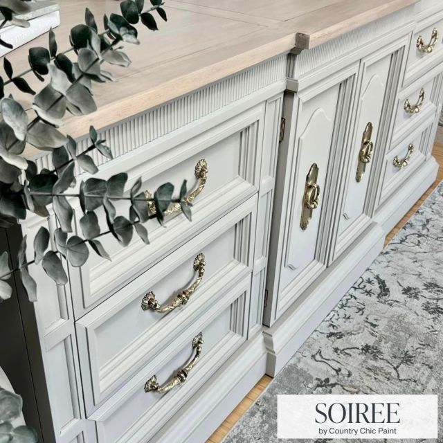 SWIPE to see the before photo! >>

Which do you prefer: warm or cool neutrals? Tell us in the comments!

This dresser is looking soft and elegant in a new coat of our mushroom beige color called "Soiree". If you're a neutral-lover, this is sure to become a go-to color in your palette!

Tap the shop link in our bio to try this color for yourself!

Project by @olive.street.designs 
.
.
.
.
.
.
.
.
.
.
#ccp #countrychicpaint #ccpsoiree #furnitureflip #paintedfurniture #chalkpaint #furniturepaint #furnituredesign #diyfurniture #paintcolors #furnituremakeover #diyfountrychicpaint